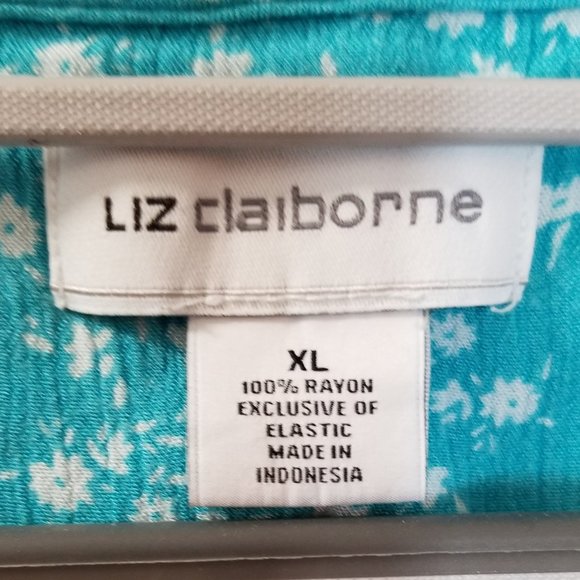 Loop Front button up rushing tank top mini floral - Picture 6 of 7